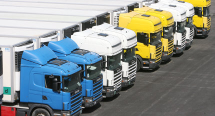 Сегодня стало известно, что Столичное правительство установило плату за парковку более чем 1,5-тонных грузовиков в центре Москвы.