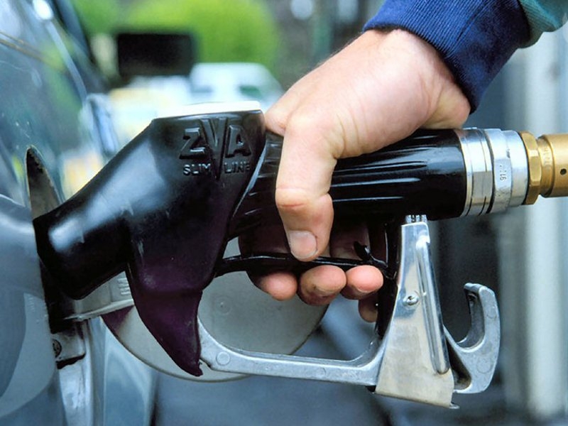 цены на бензин продолжают дорожать